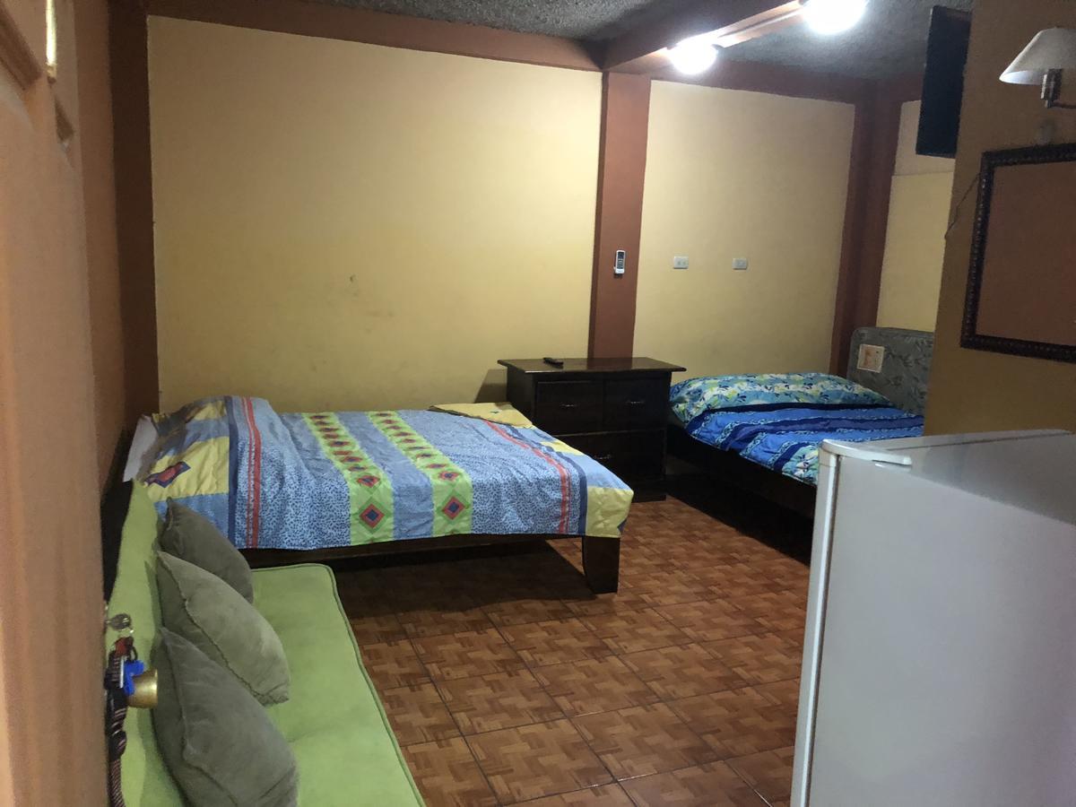 Cabinas Yolymar Пунтаренас Экстерьер фото