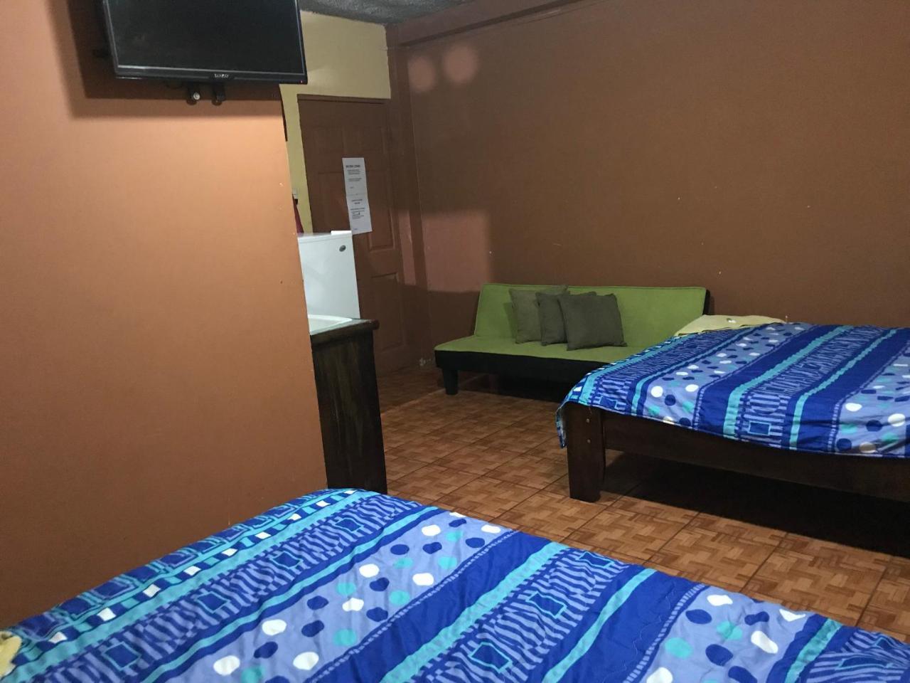 Cabinas Yolymar Пунтаренас Экстерьер фото